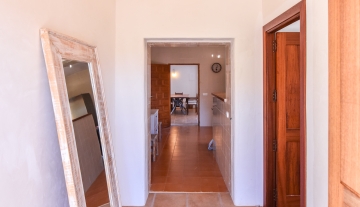 Resa Estate finc for sale Ibiza santa gertrudis te koop spanje hallway 2.jpg